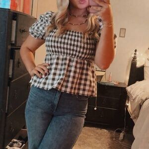 Green plaid puffy sleeve top!